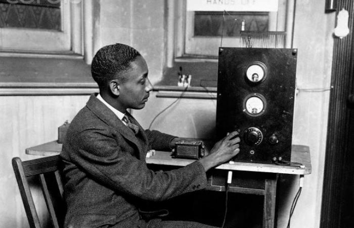 Rufus P. Turner with early radio, 1926 