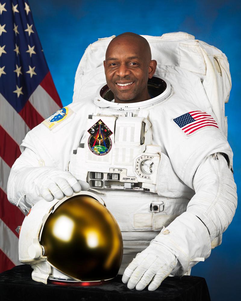 Mission Specialist Robert L. Satcher, Jr., 2009